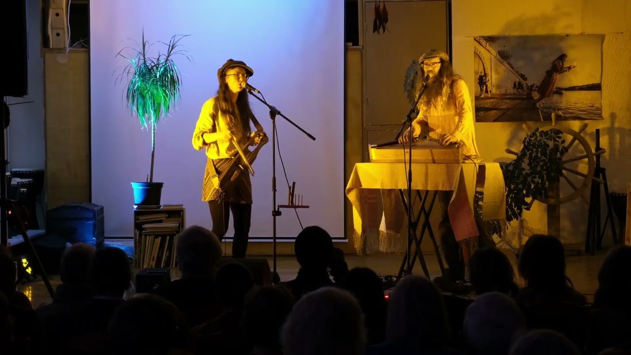 Daržely rūtelė pražydo/Iso tammi in Utena