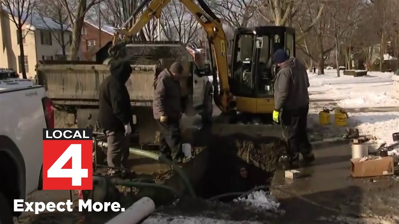 Crews rush to fix water main breaks in Grosse Pointe Park