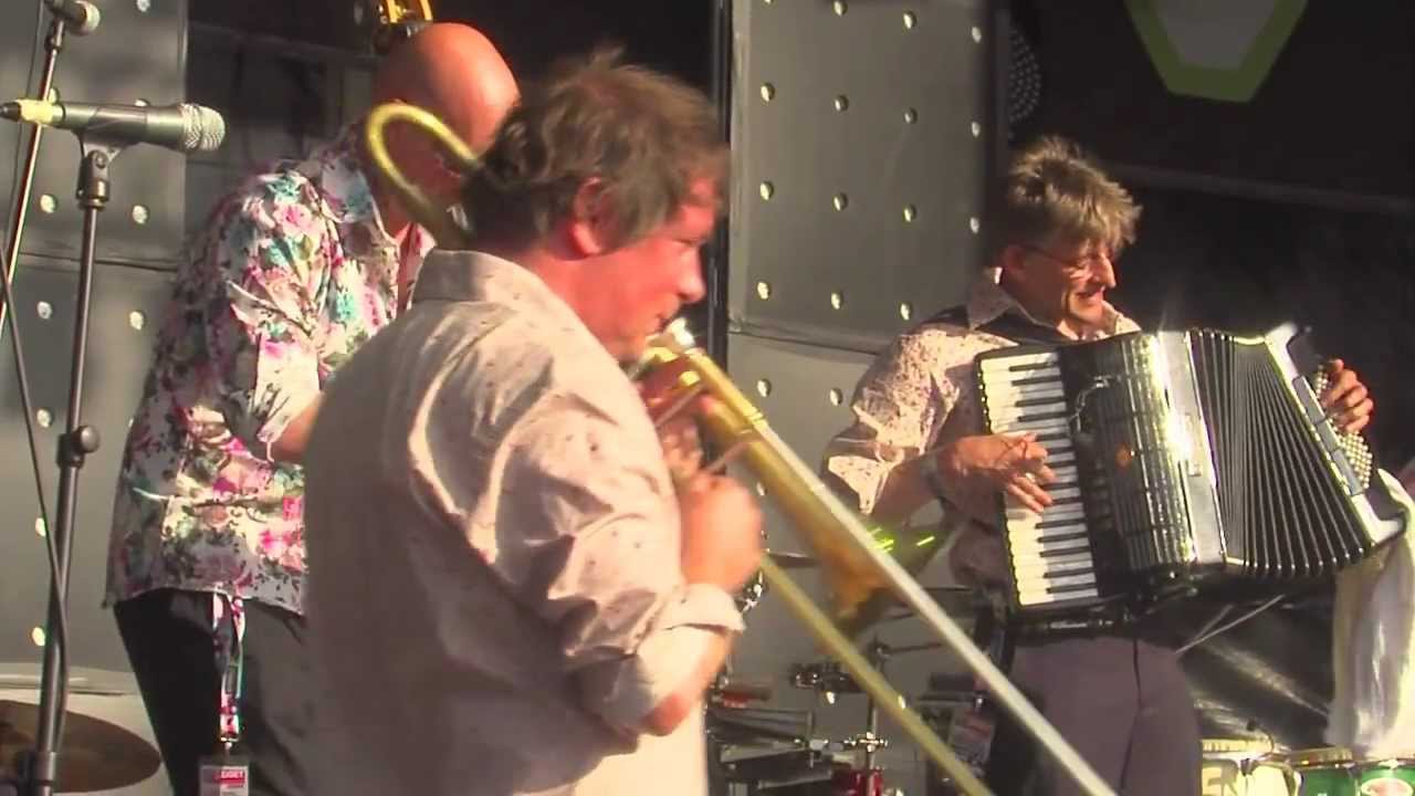 Amsterdam Klezmer Band Live - Di Zilberne Chassene @ Sziget 2012