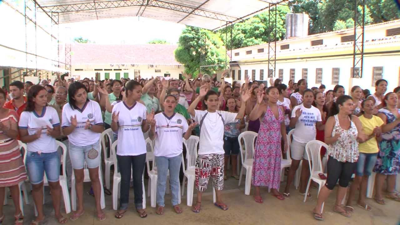 Arcebispo visita Colônia Penal Feminina