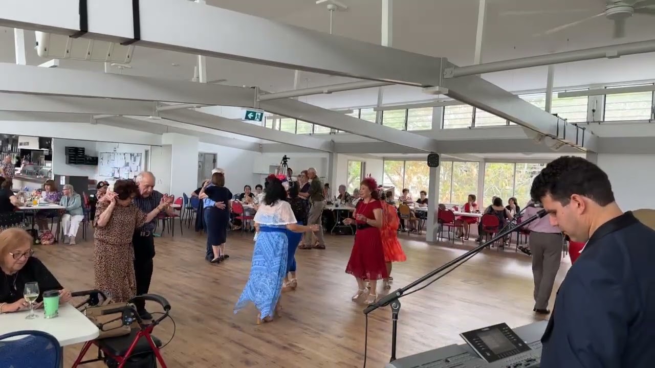 Melbourne Cup dance with Fortunato and Frank - Everton Park bowls club P2