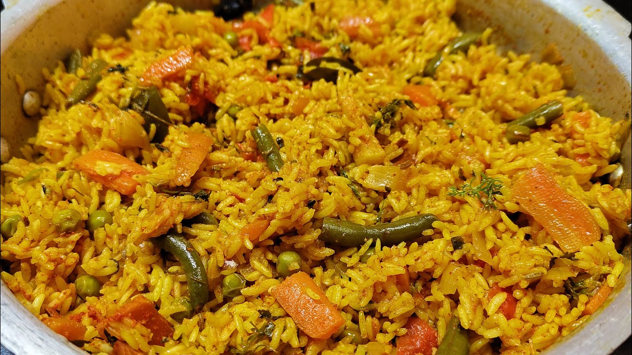 ರುಚಿಯಾಗಿ ಅತಿ ಕಡಿಮೆ ಸಮಯದಲ್ಲಿ ತರಕಾರಿ ಪುಲಾವ್ ಮಾಡಿ | vegetable pulao recipe | veg pulao recipe