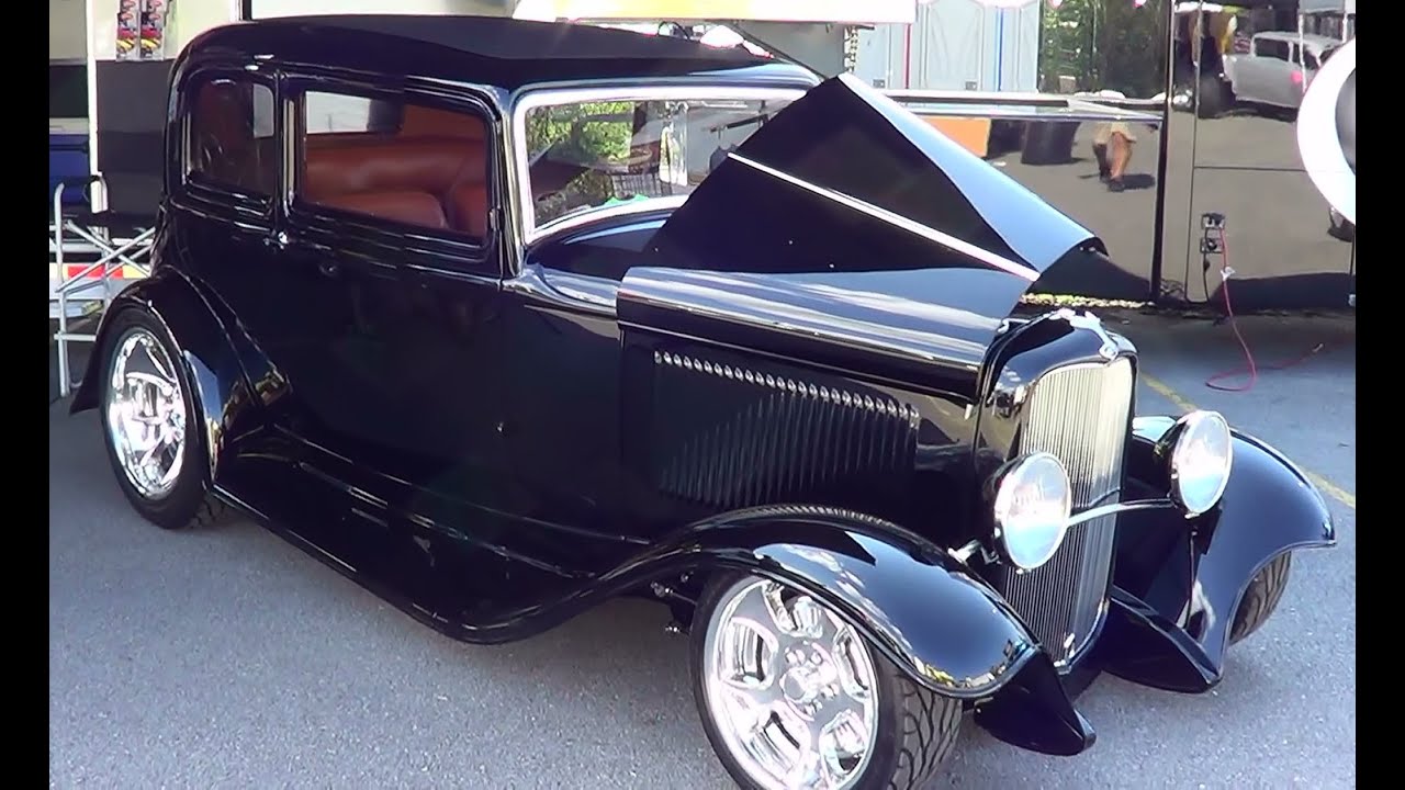 1932 Ford Victoria Street Rod of the Year 2012 