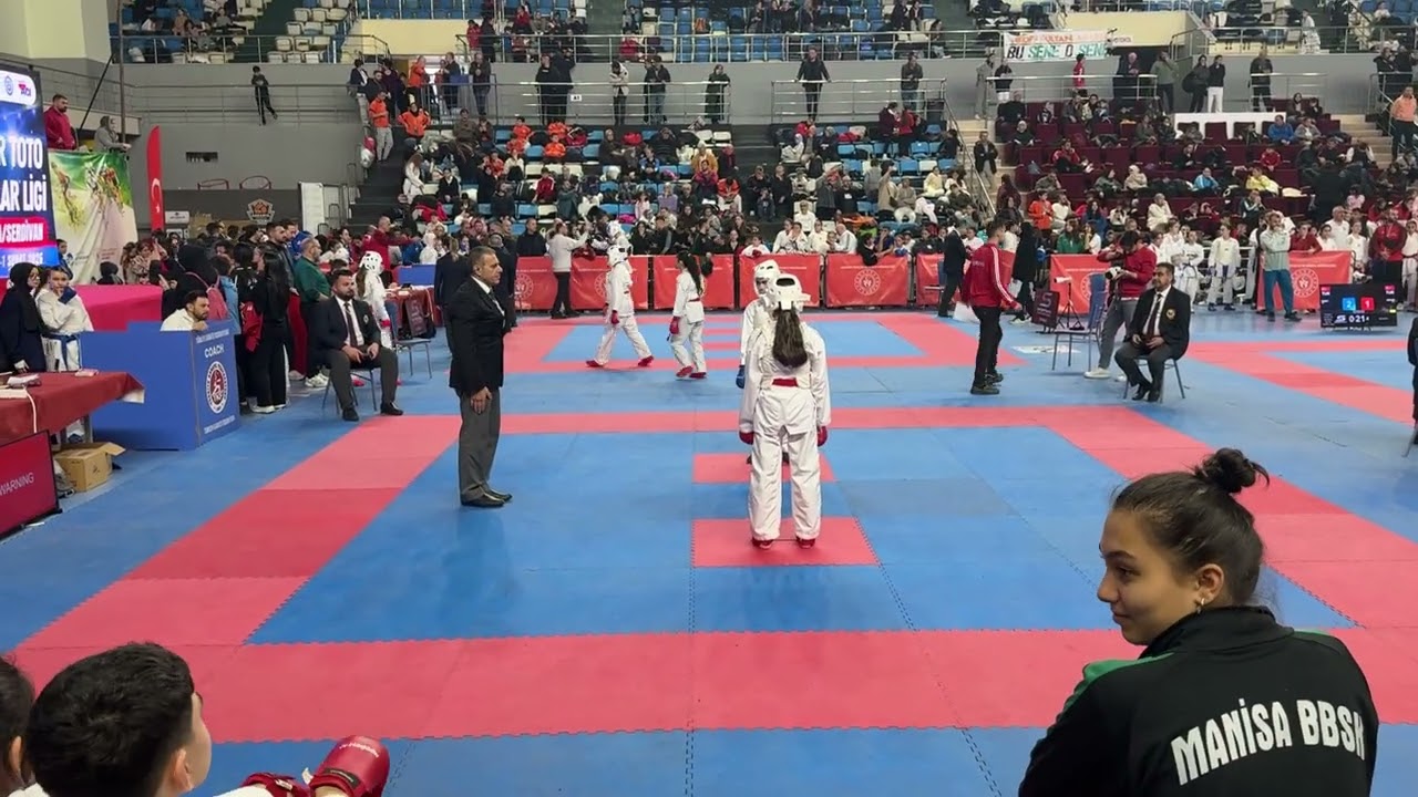  Melek Çivici (mavi) kumite 1. Tur Türkiye Yıldızlar Ligi Final Etabı Sakarya 
