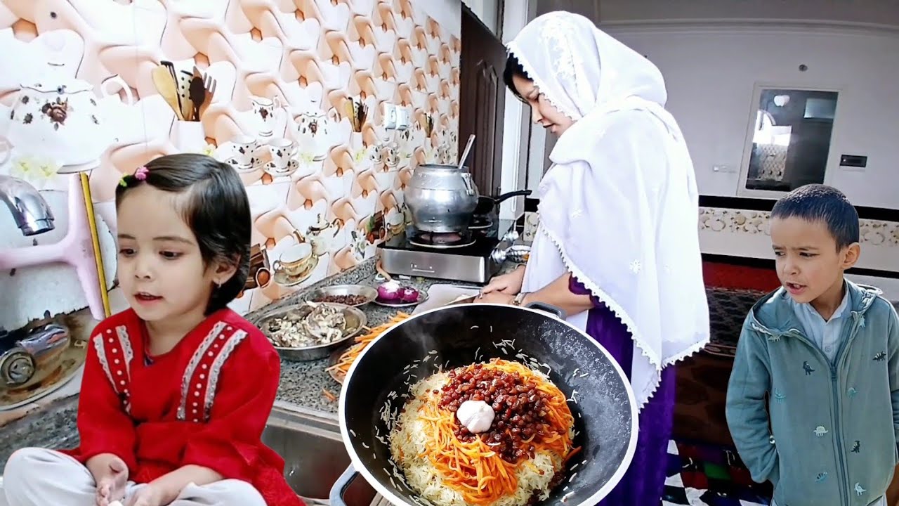 آشپزی با سکینه و مادر امید 🥡🥰🥰درست کردن قابلی با قدید😍😍
