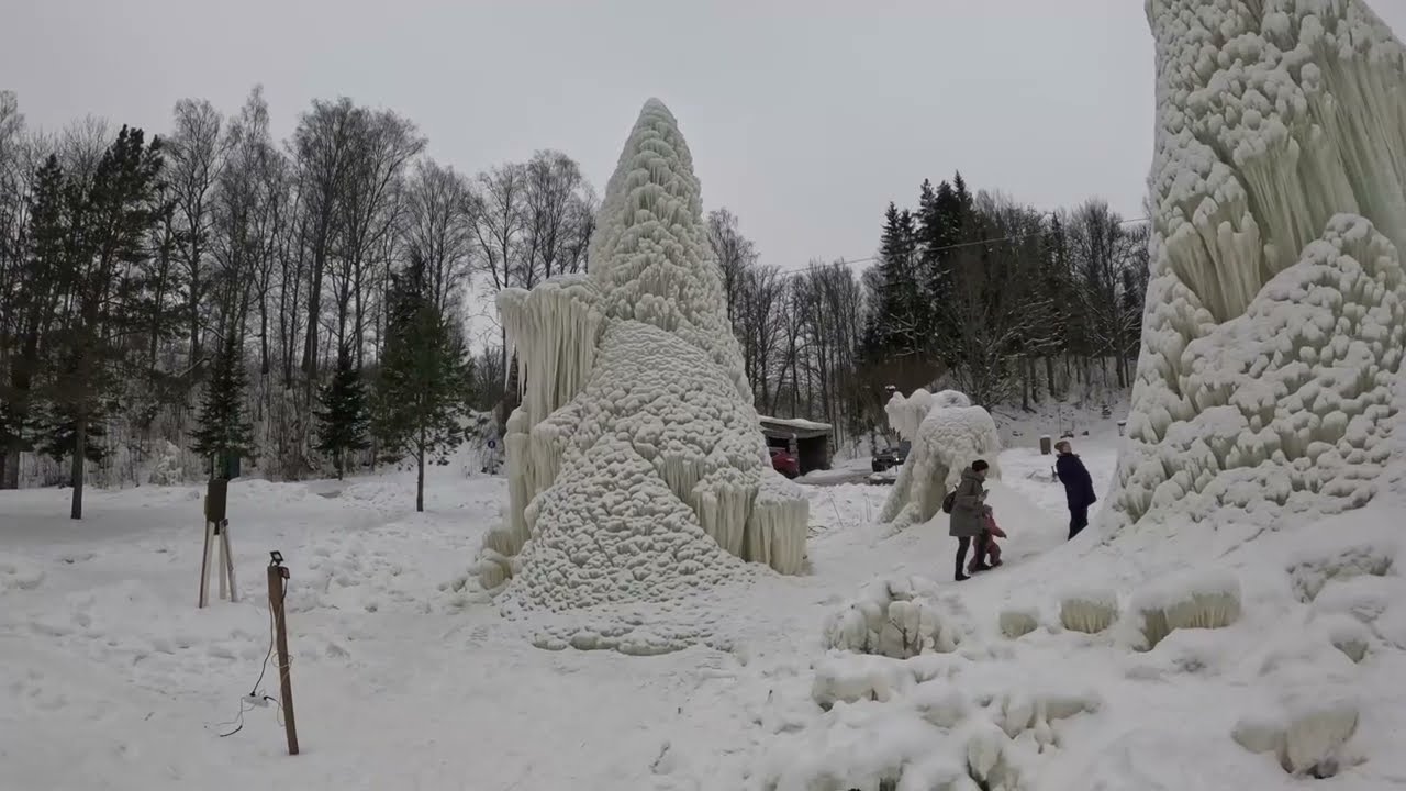 Зима в разгаре. Морозы в Латвии заморозили все ждем наводнение.