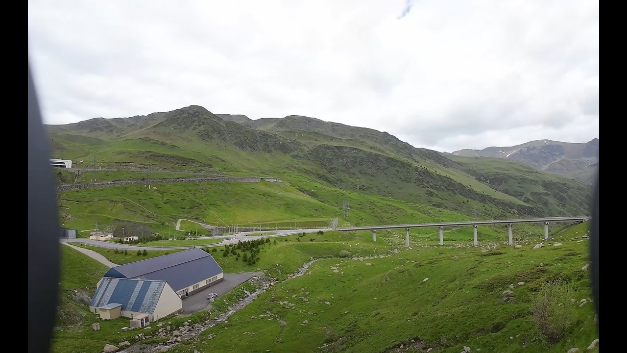 MOUNTAIN ROAD. NEAR THE SKI RESORT OF ANDORRA | ГОРНАЯ ДОРОГА. РЯДОМ С ГОРНОЛЫЖНЫМ КУРОРТОМ АНДОРРА