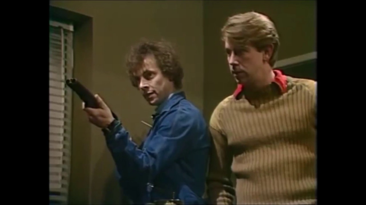 Coronation Street - Ernest Bishop is Shot (1978)
