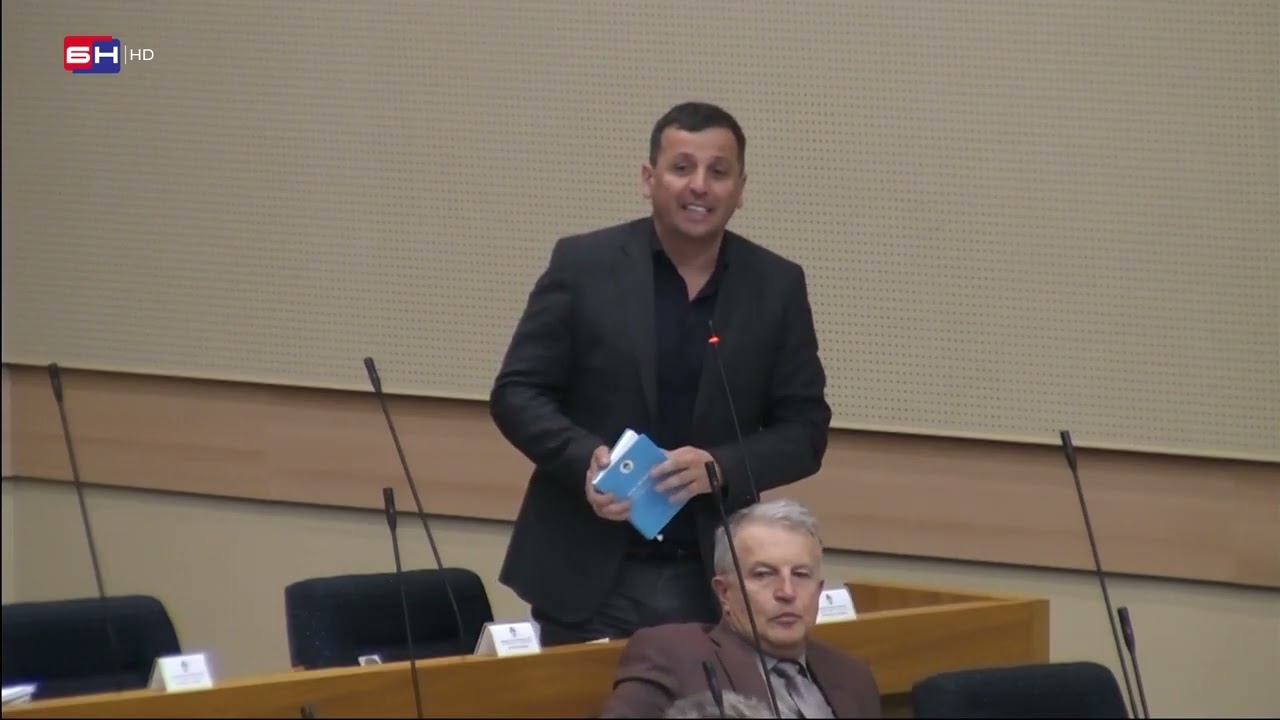 Vukanoviću oduzimaju riječ, Željku pita: Na&scaron;ih 100 miliona dajete za skidanje va&scaron;ih sankcija?