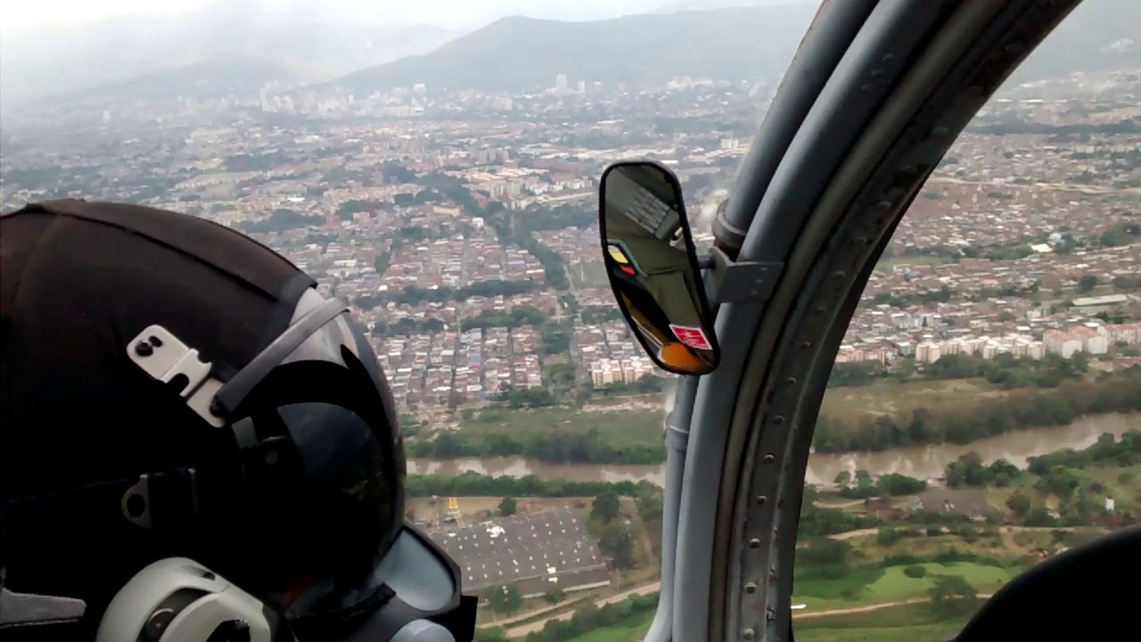 VISTA DE CALI DESDE UN T-37B DE LA FUERZA AEREA COLOMBIANA