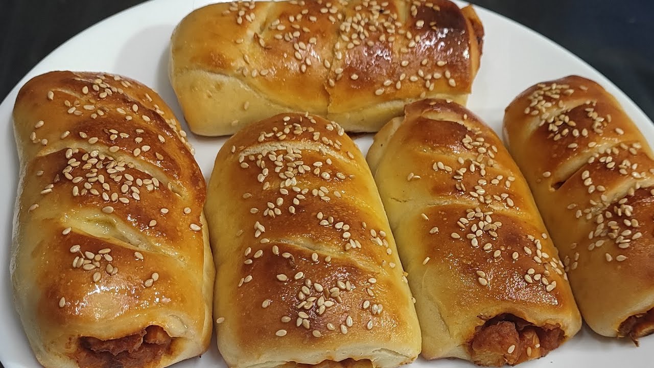 delicious stuffed chicken buns recipe in hindi by shama's kitchen // tasty stuffed chicken buns i...