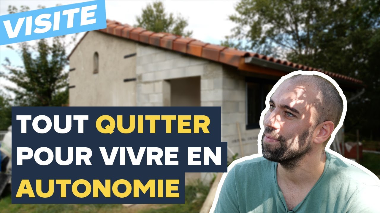 Brian a quitté Paris et le monde de la nuit pour une vie en autonomie à la campagne.(@L'ArchiPelle)