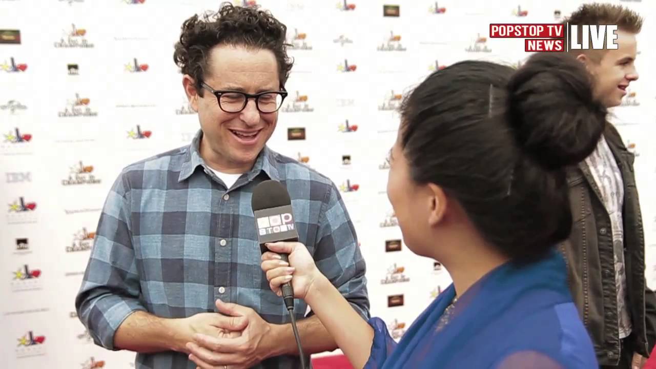 PopStopTv News Live - JJ Abrams talks Star Trek 2 and Halloween