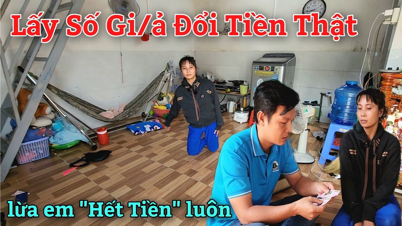 Cô gái đi bằng 