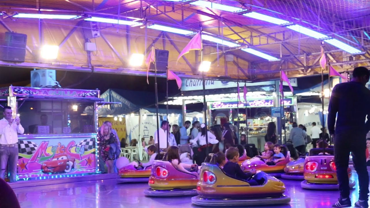 Pista de coches de choque Magic cars feria de guadix 2017