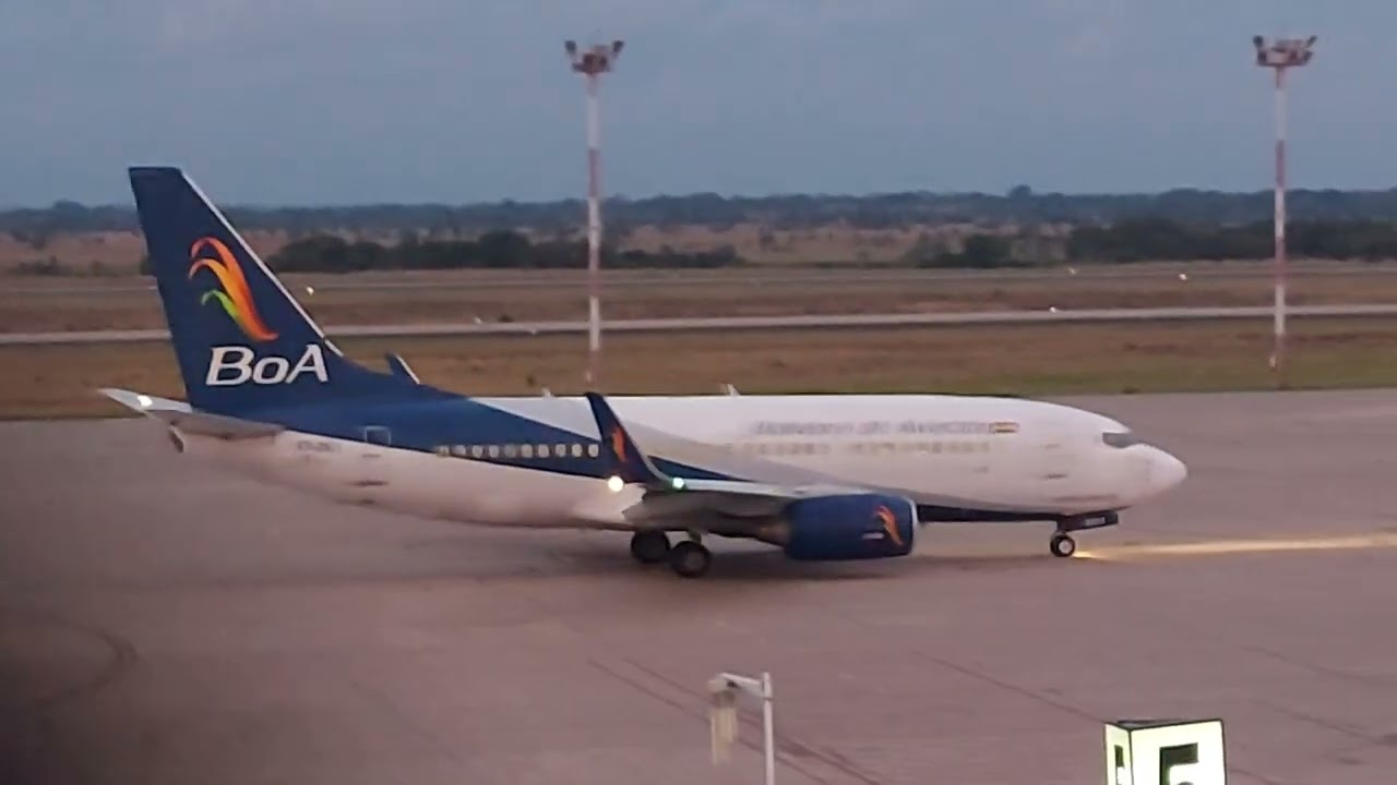 Boliviana de Aviacion 🇧🇴 desde la Terraza de Viru Viru 🛫