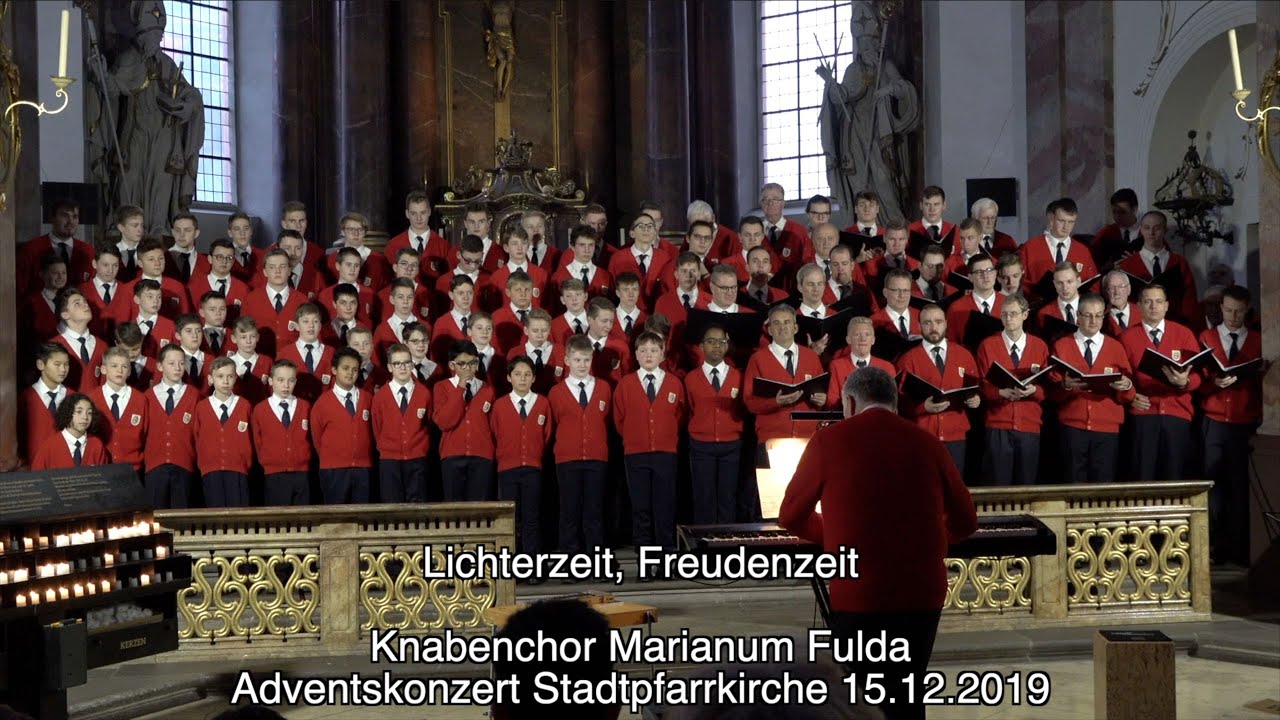 Adventstür 17:Lichterzeit Freudenzeit-Knabenchor Marianum Fulda-Adventskonzert Stadtpfarrkirche 2019
