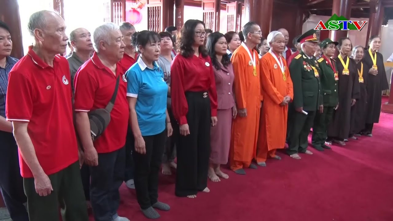 Đ&agrave;i truyền h&igrave;nh đưa tin Ch&ugrave;a Thiền T&ocirc;ng T&acirc;n Diệu c&ugrave;ng Hội Chữ Thập Đỏ trao tặng qu&agrave; | TTTD