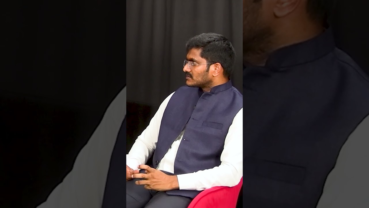 CAN WORKING PROFESSIONALS CRACK UPSC ? | UDAY KRISHNA REDDY I.P.S ANSWERS