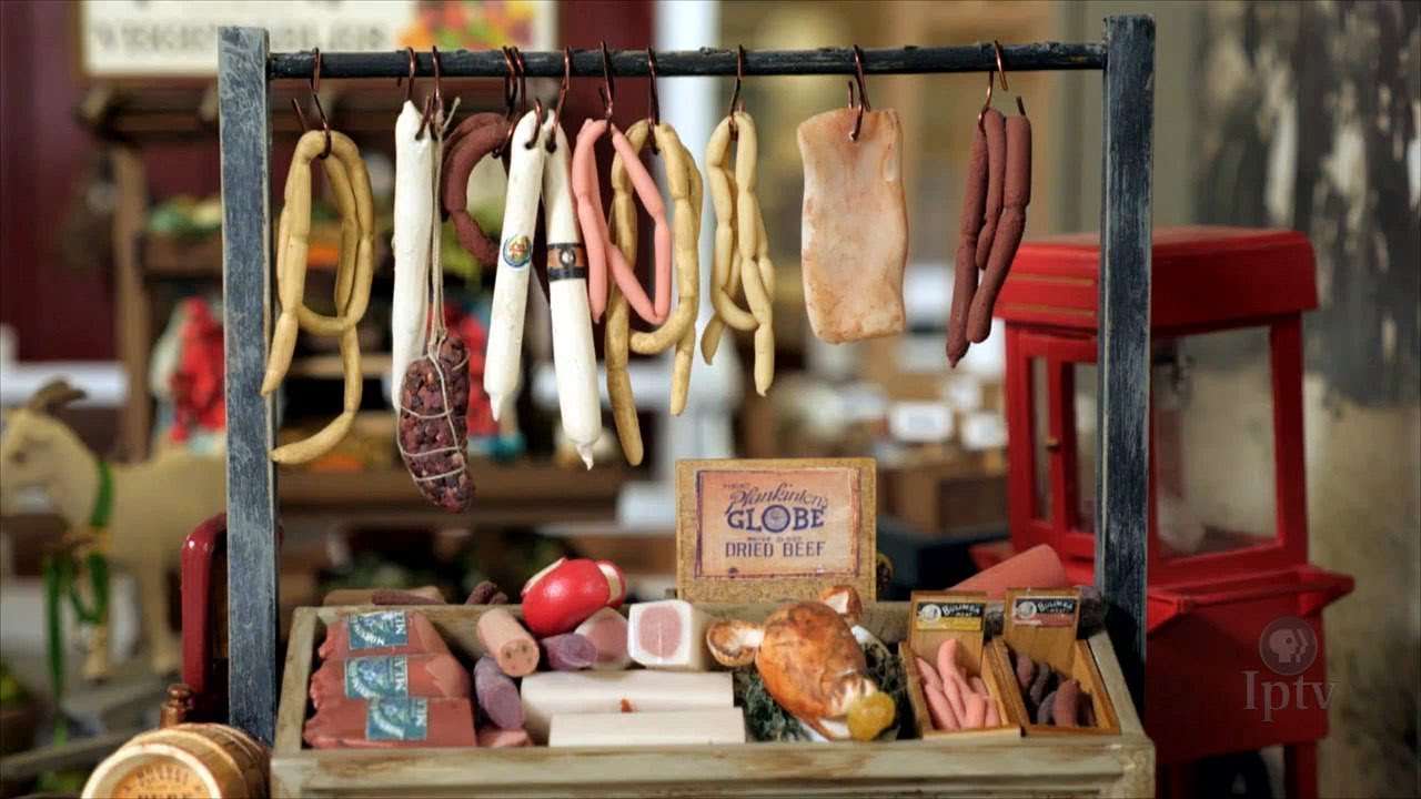Dollhouses and Miniatures