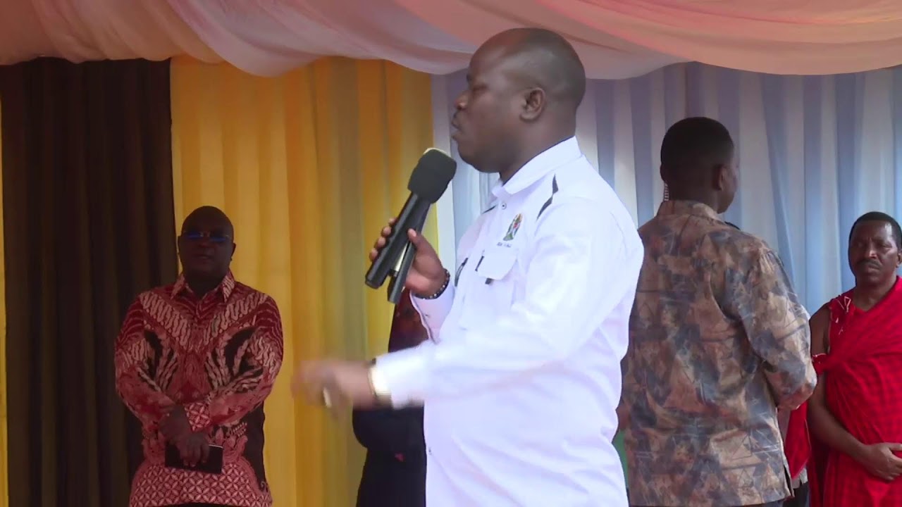 WAZIRI MKUU ANAZINDUA SHULE YA SEKONDARI  SINYA