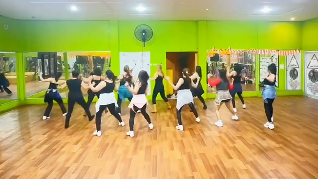 Fast Cars,Superstars Linedance |Choreo Jo Kinser (UK) |Demo by Class Lilas LLD