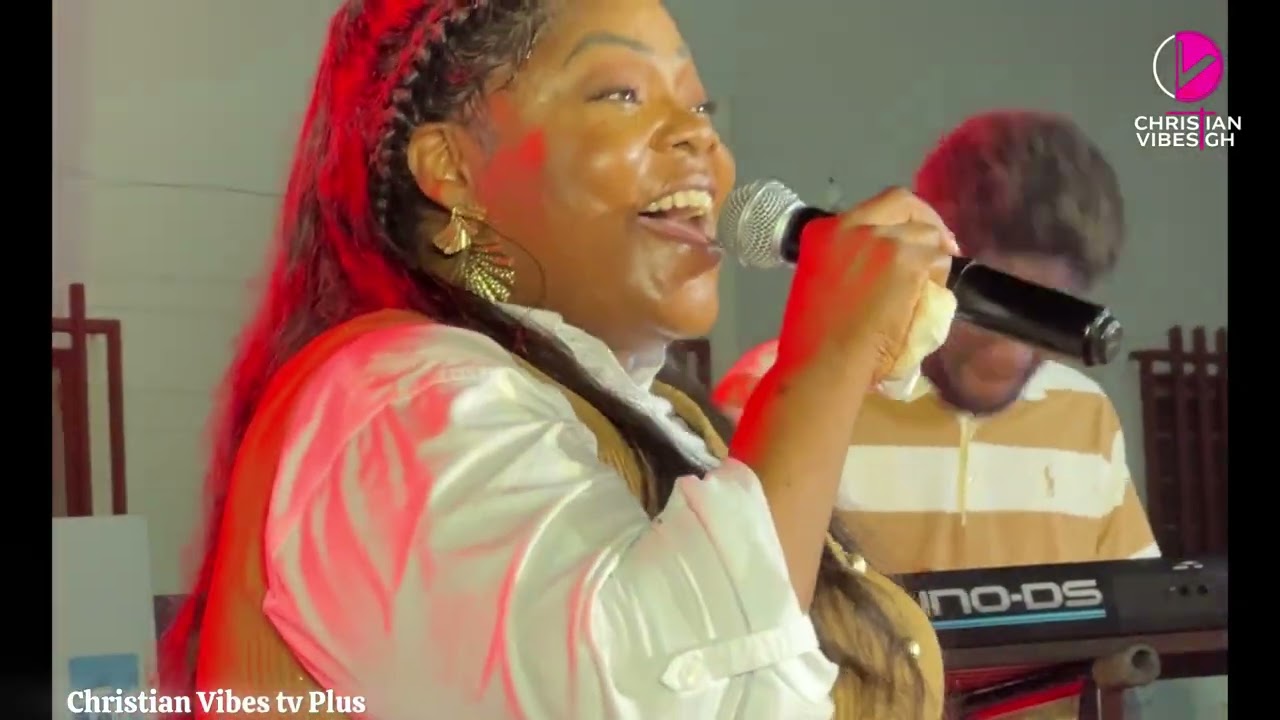 Goosebumps! Empress Gifty Goes Wild as Celestine Donkor Ministers Powerfully 😮‍🔥