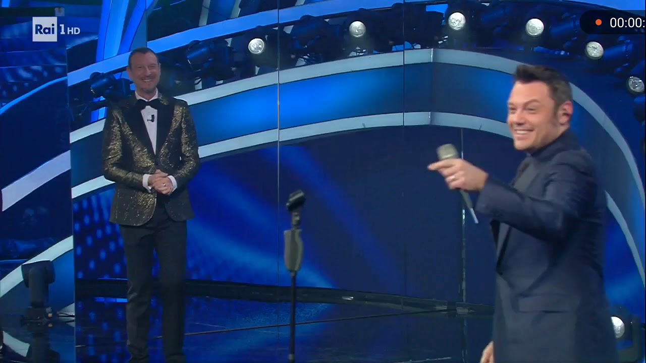 Sanremo 2020 - Tiziano Ferro canta 