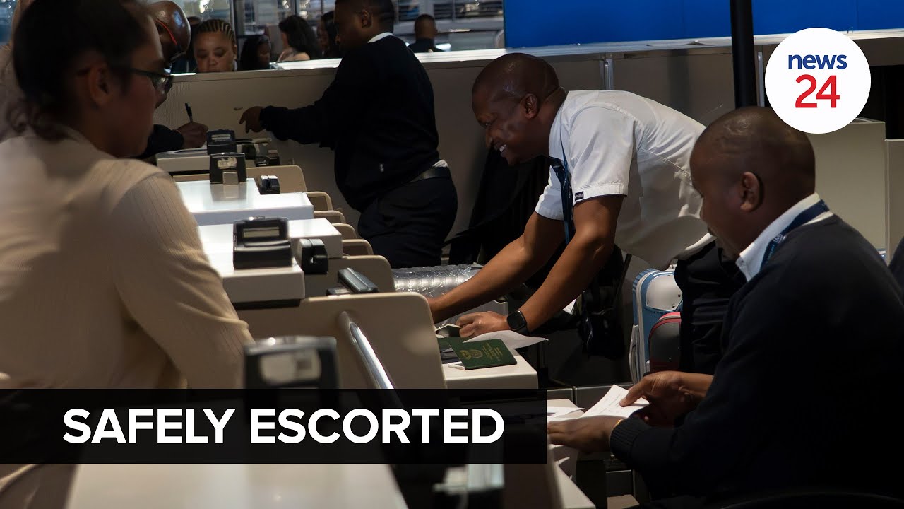 WATCH | First group of Afrikaner ‘refugees’ leave in silence, without any fanfare