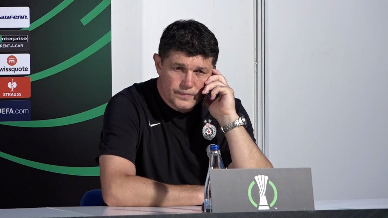 Petrić pričao telefonom na konferenciji, Bilja mu rekla 