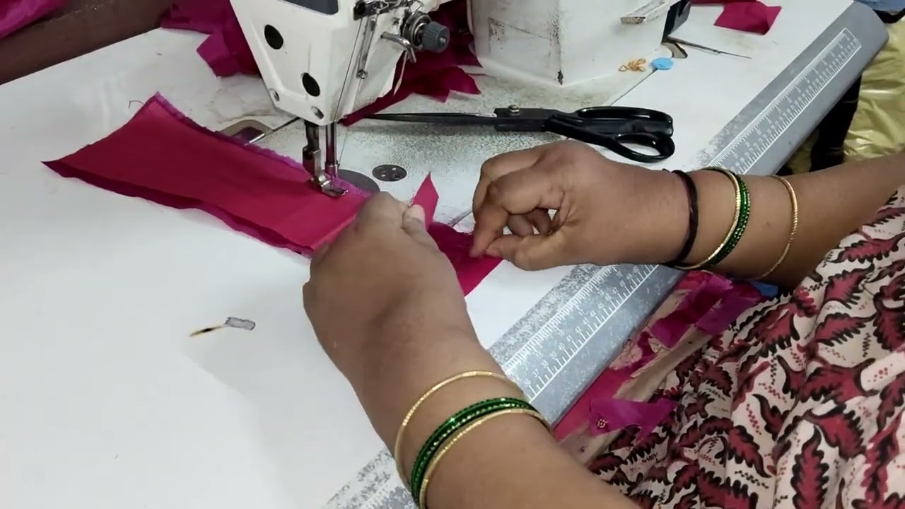 Simple easy maggam work blouse stitching model/సింపుల్ ఈజీ మగ్గం వర్క్ బ్లౌజ్ స్టిట్చింగ్ మోడల్ లో. 