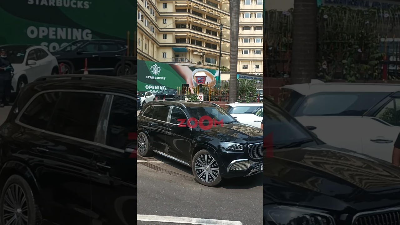 Salman Khan LEAVES Lilavati hospital after news of Salim Khan being admitted #shorts #salmankhan