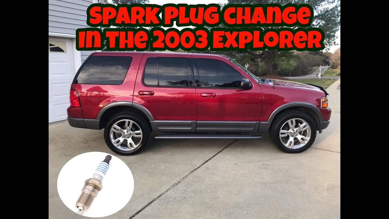 Ford Explorer 2003 года — замена свечей зажигания с использованием оригинальных свечей Motorcraft...