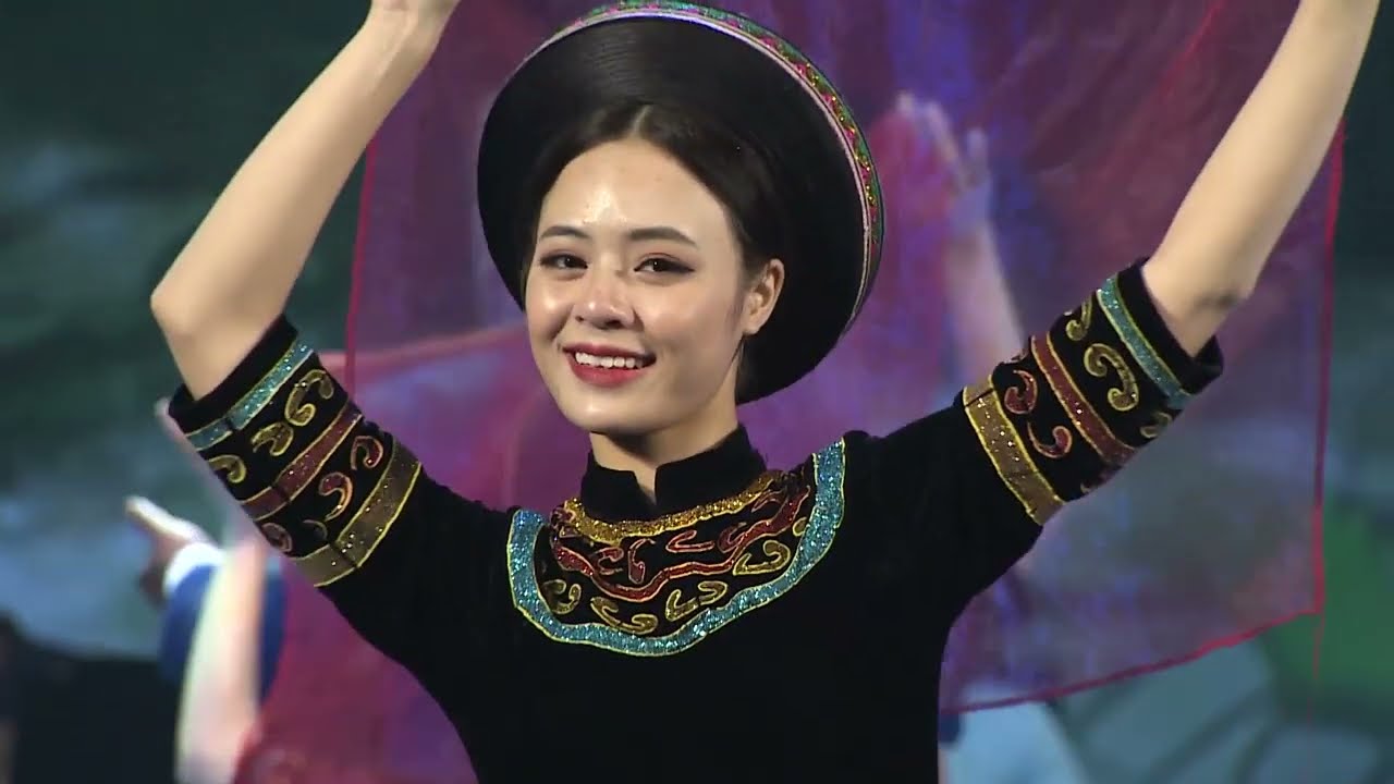 Múa - Mùa Xuân Về Trên Bản H' Mông