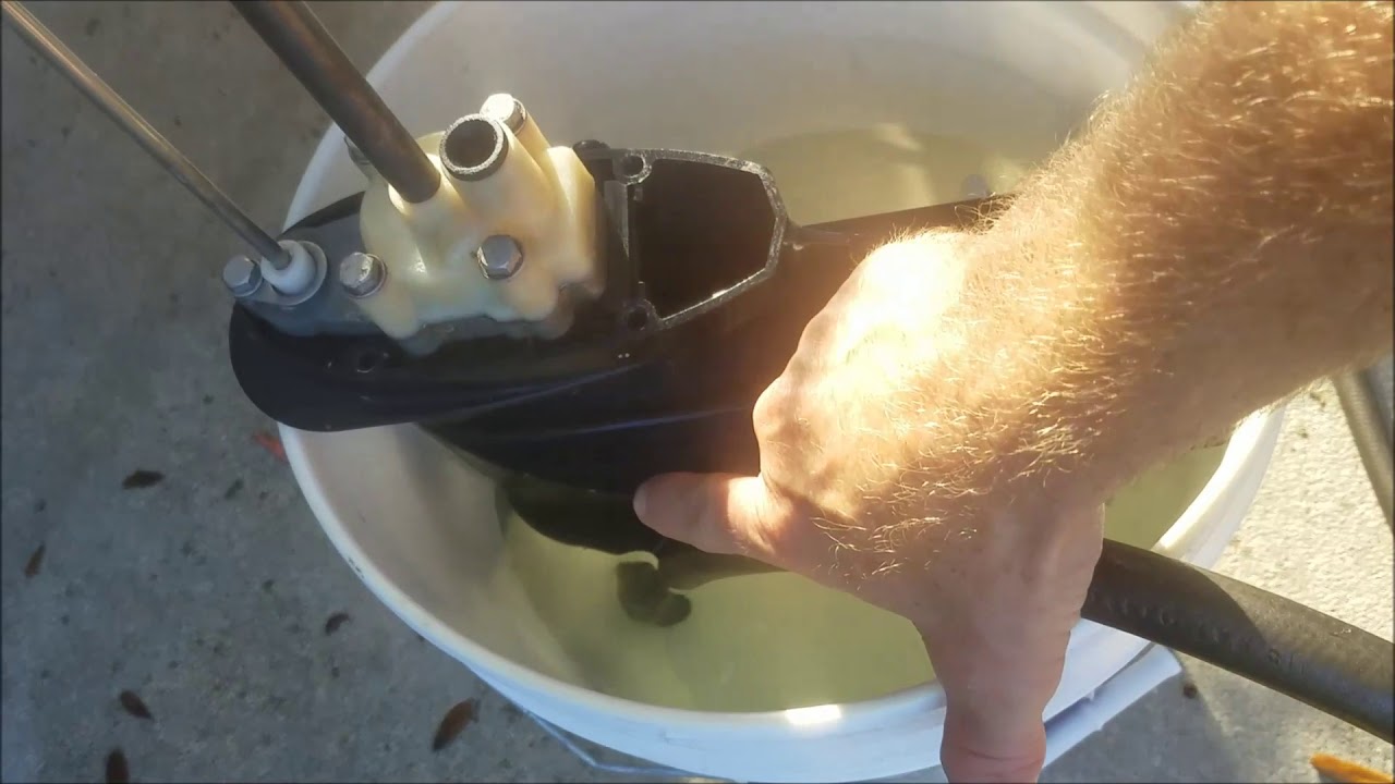 Replacing the Water pump Impeller on a Tohastu 9.8 Outboard Motor