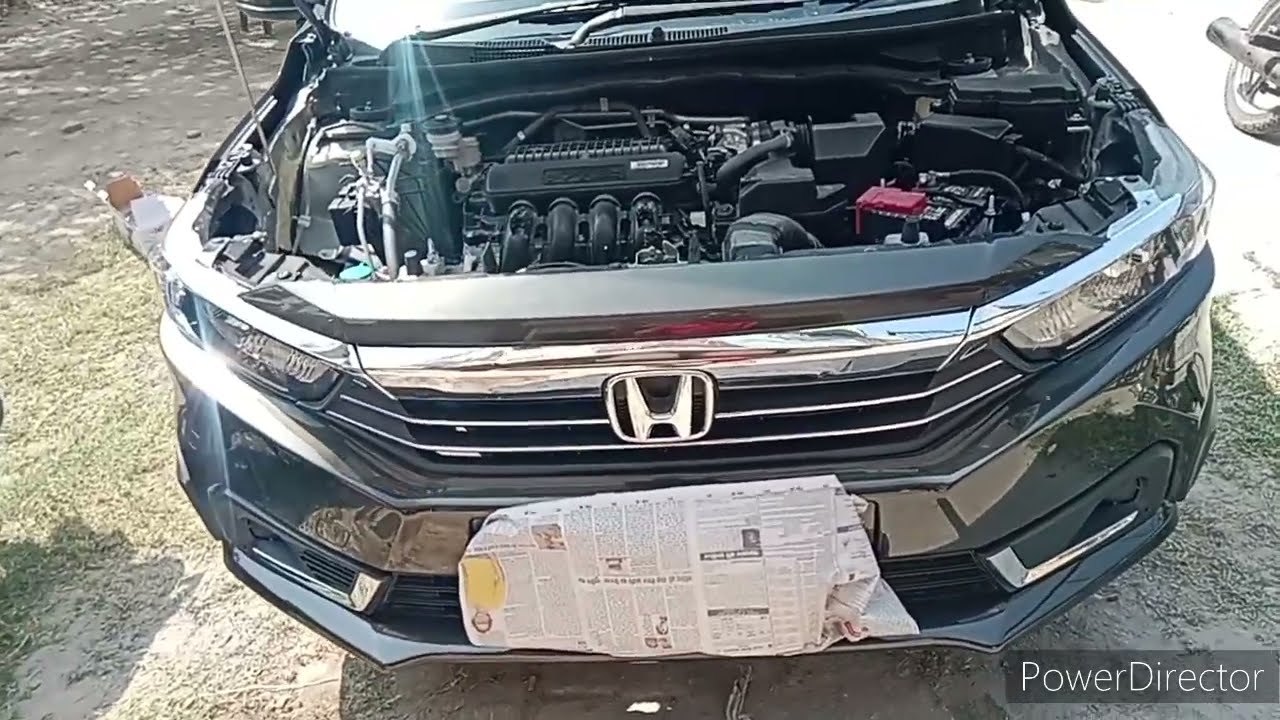 New model Honda Amaze engine room review.
