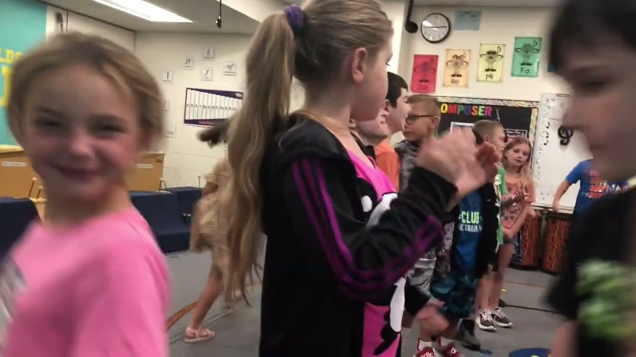 Paw Paw Patch Singing Game (Gr. 3)