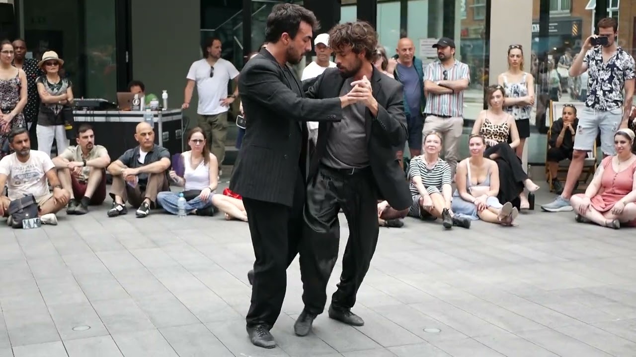 Vinicius Flores & Pablo Valentín performance 3