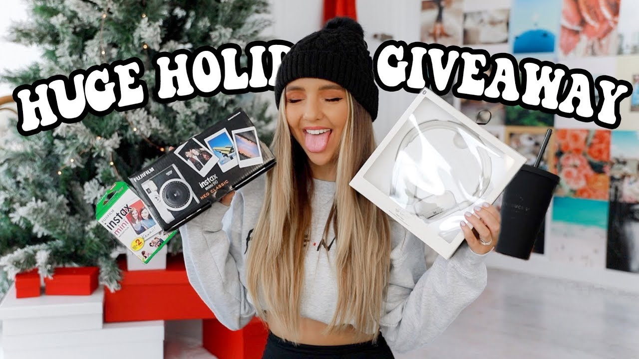 HUGE HOLIDAY / CHRISTMAS GIVEAWAY 2019!
