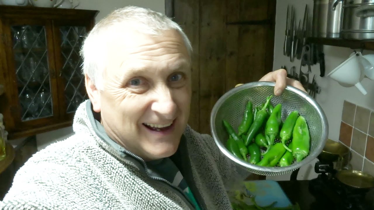 Smallholding UK - A day in the life. Servicing Rayburn wood stove and other jobs.