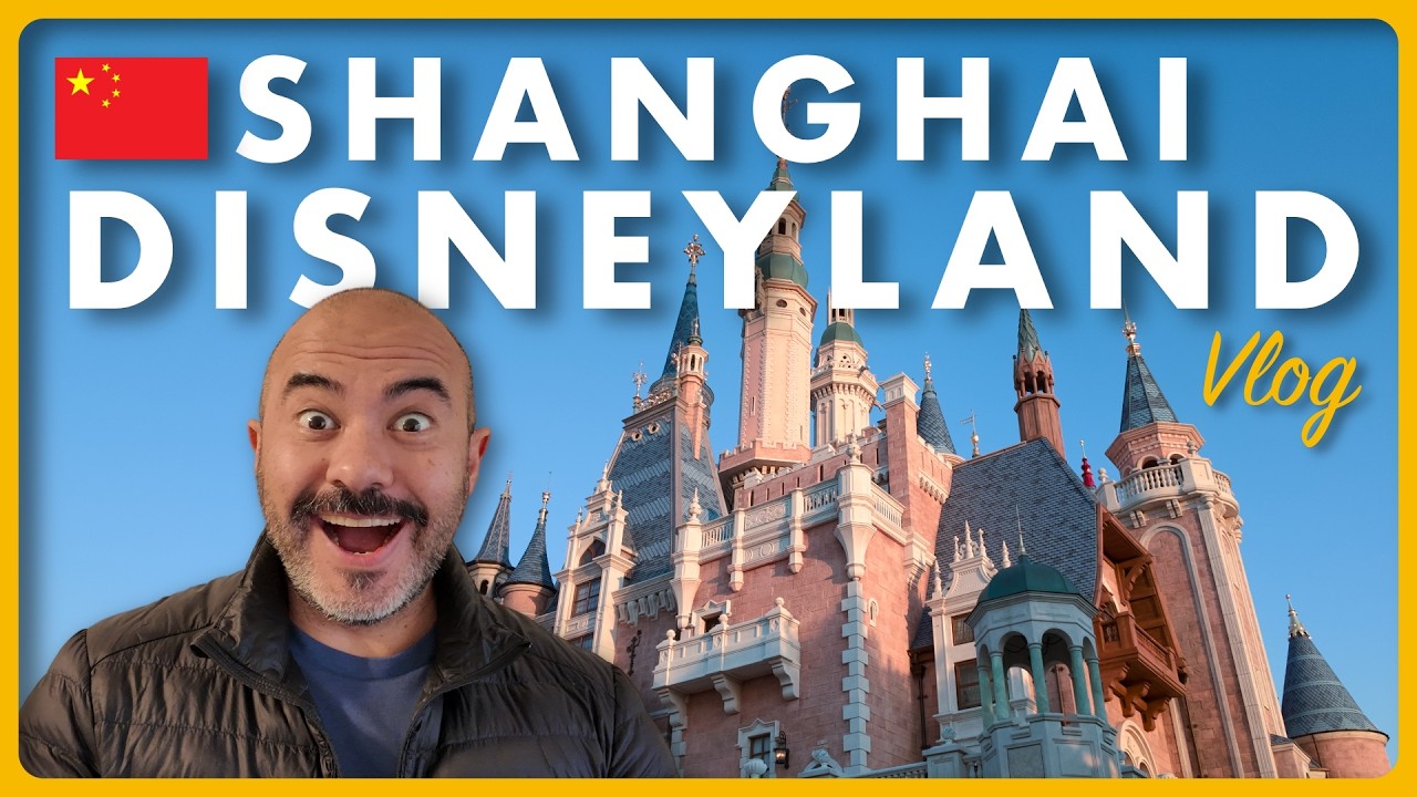 🇨🇳 Shanghai Disneyland Vlog 🏰 | The Happiest Place in the Far East?