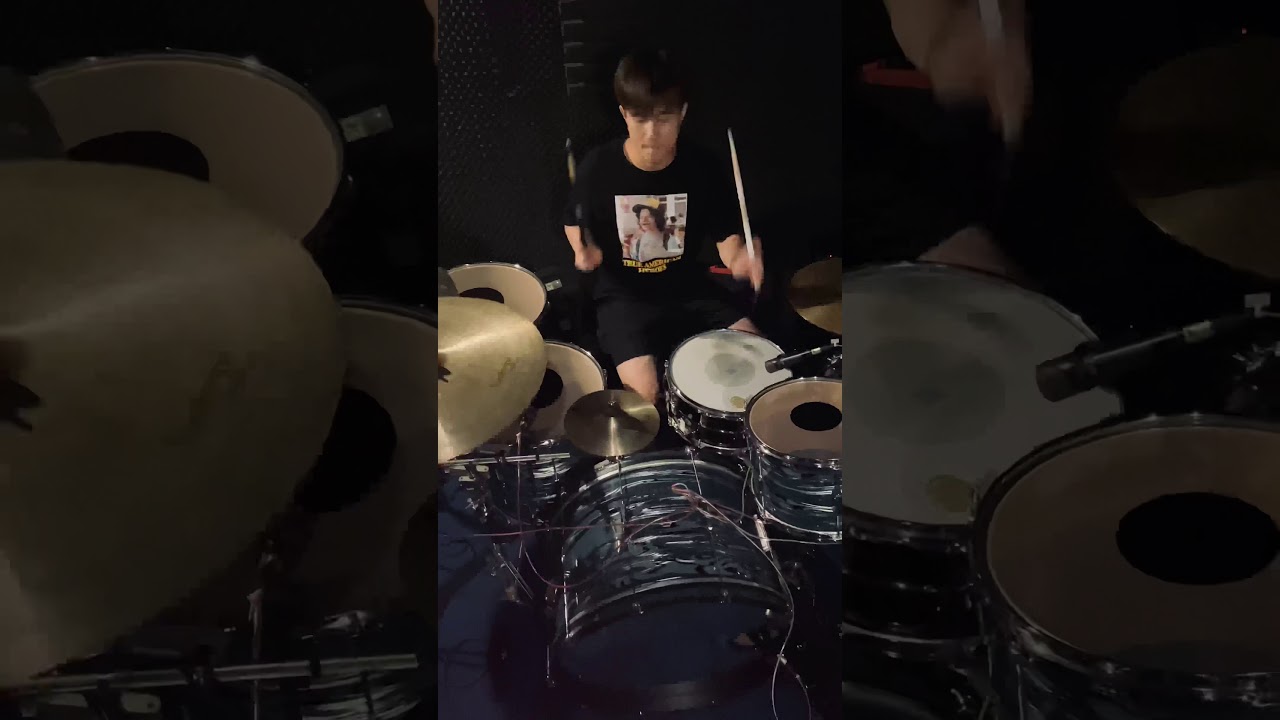 Ludwig clubdate w/remo cs dot low tune