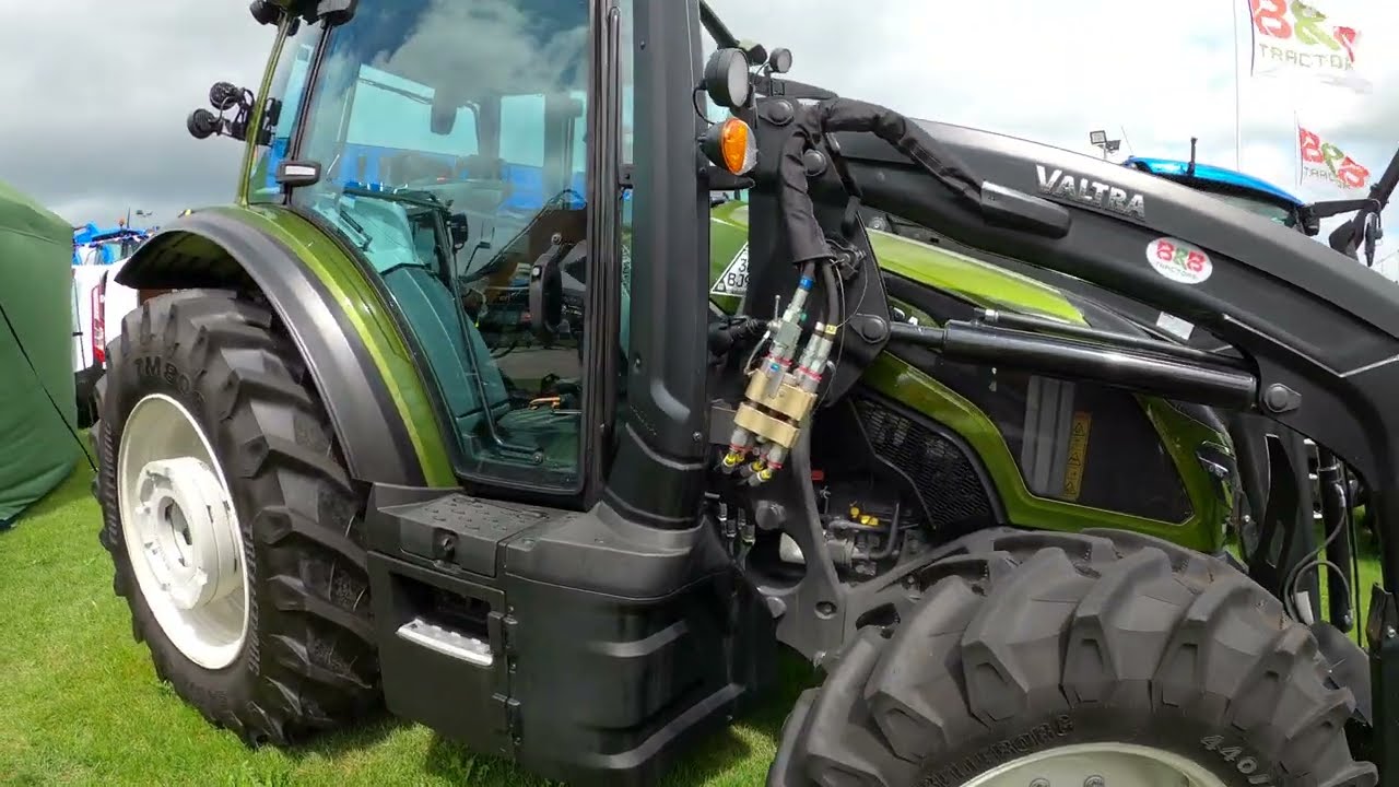 2025 Valtra G125 Hitech 4.4 Litre 4-Cyl Diesel Tractor (125/130 HP) B&B Tractors Staffordshire Show