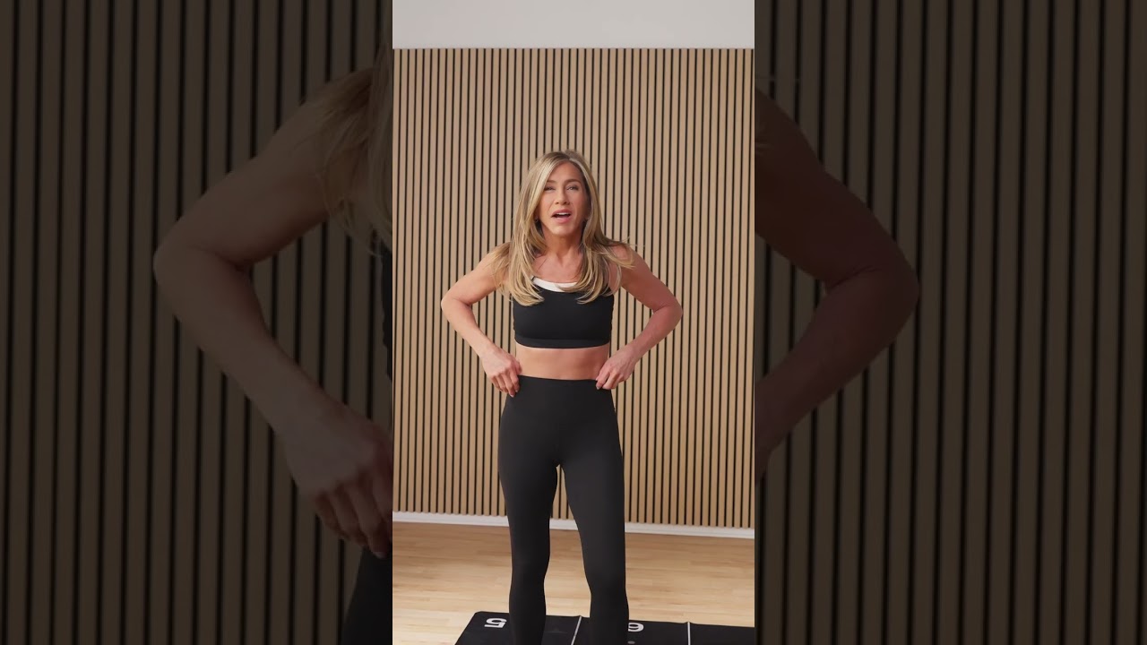 Jennifer Anniston Pvolve Plank Challenge!       #shorts #pvolve #jenniferaniston #workoutroutine