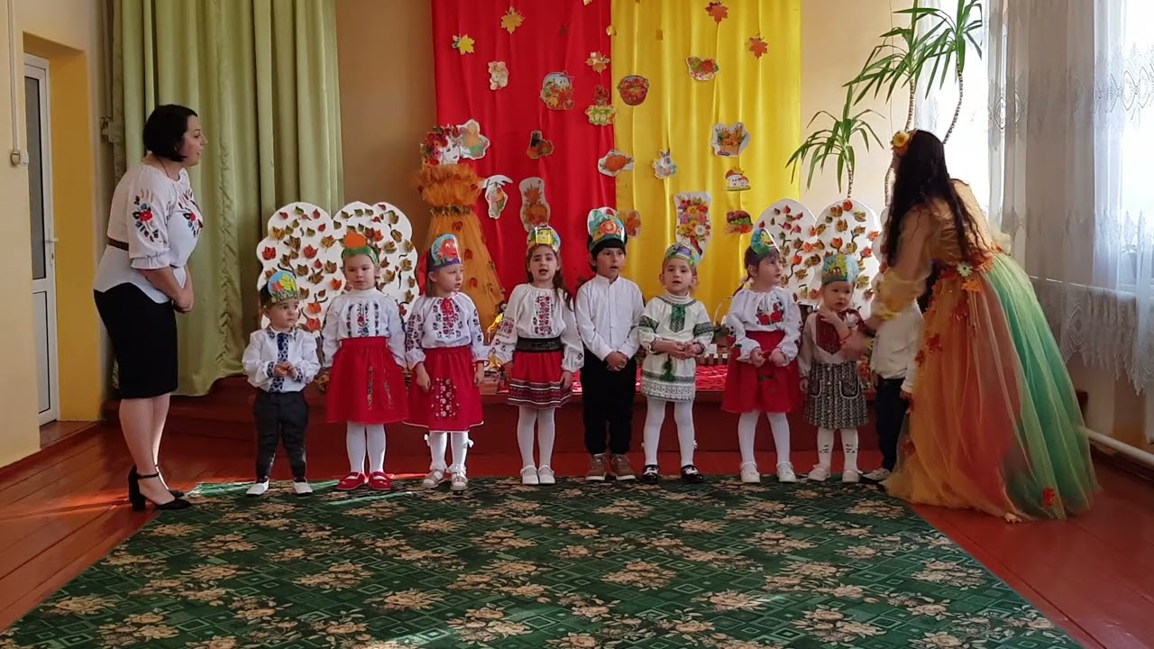 Vancicăuți 3 noiembrie 2022 Grupa mică Grupa mijlocie Grădinița de copii Fluieraș Toamna de aur 1/2