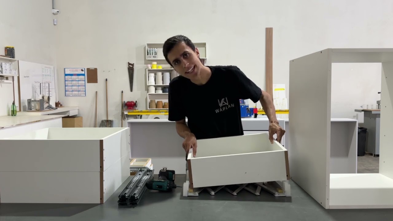 LANÇAMENTO EXCLUSIVO - Álefe da Waplan usando o Gabarito para corrediças telescópicas da MAQANBI