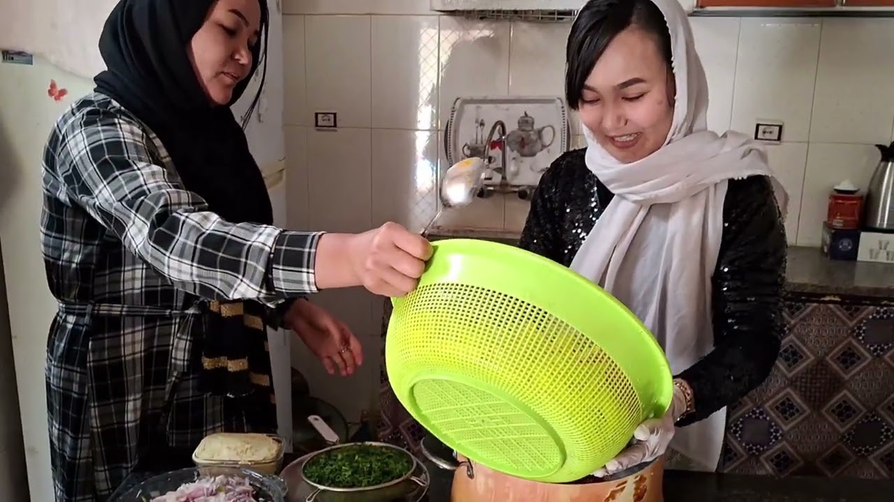 خوشمزه ترین پاکوره برای افطاری 😋😋The most delicious pakoras for iftar 😋😋