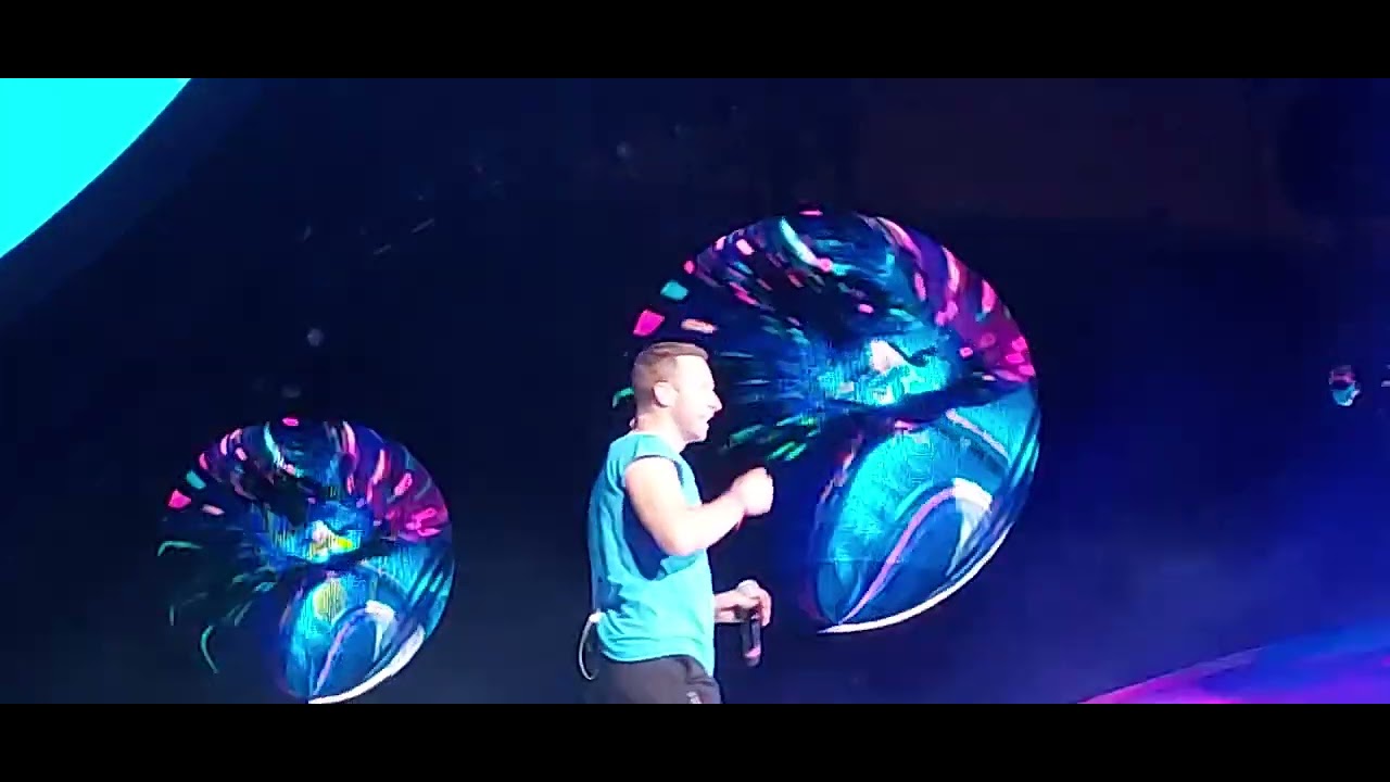 Coldplay-My Universe (live) @ Stade de France