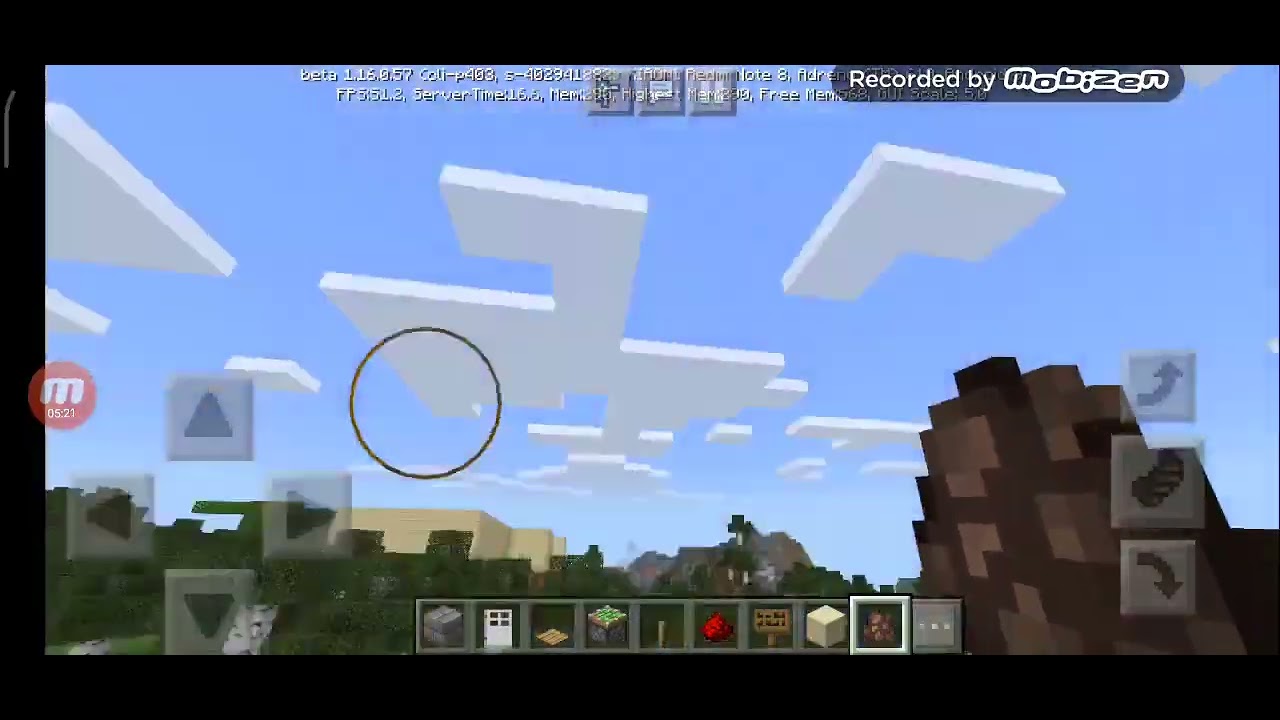 Komputersem психует из-за того, что маленький джойстик в игре Minecraft