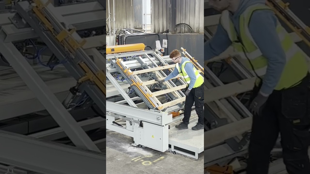 SF9026X big American pallet nailing machine line , one operator #palletmachine #woodpalletmachine